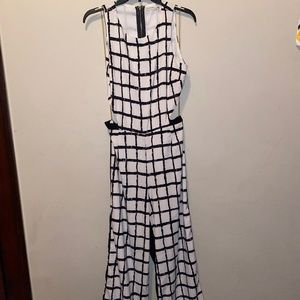 Jumpsuit Extraordinaire🔥🔥🔥🔥